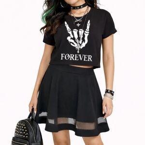HOT TOPIC Size XS Black Flared A-Line Mesh Embellished Mini Pull On Skater Skirt